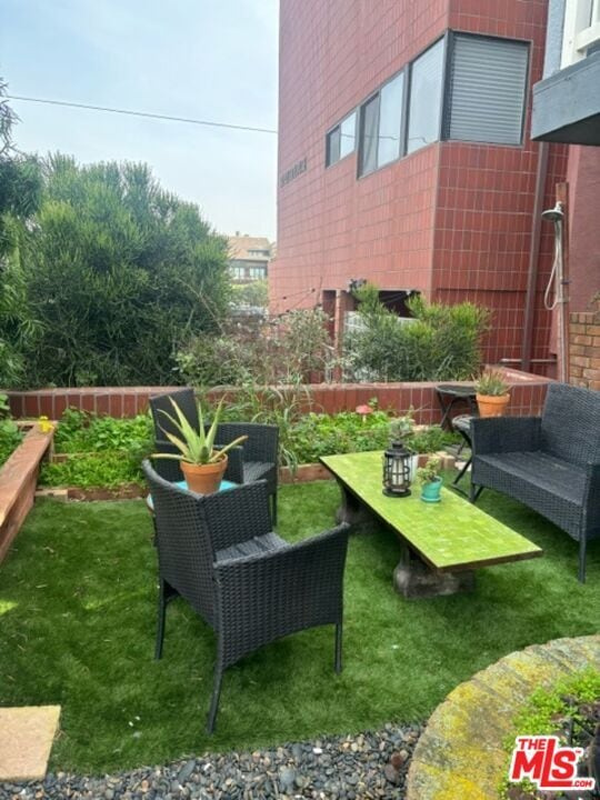 Building Photo - 24 Lighthouse St