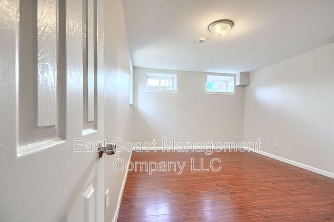 Building Photo - 2860 W Baltimore St