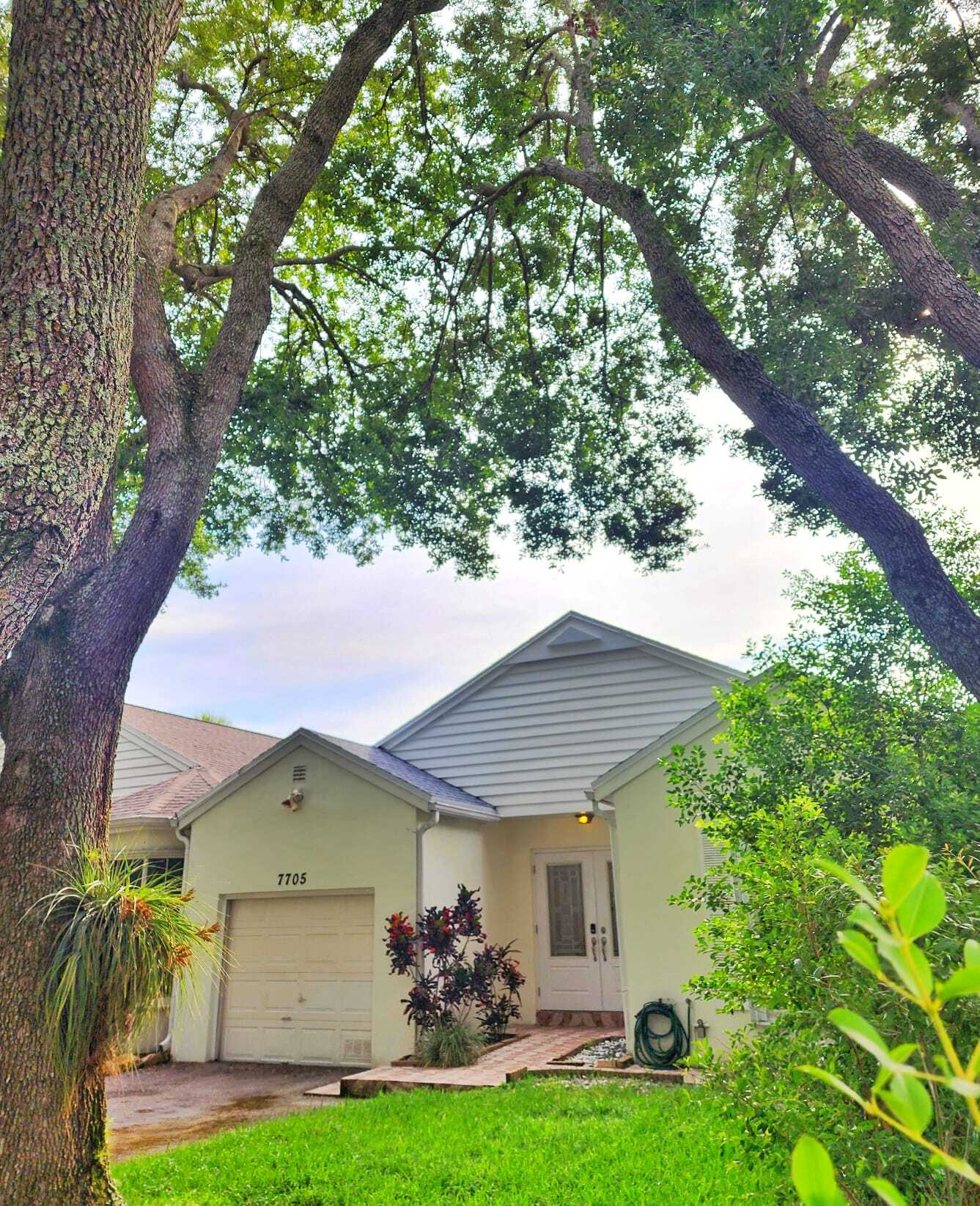Building Photo - 7705 Forest Green Ln