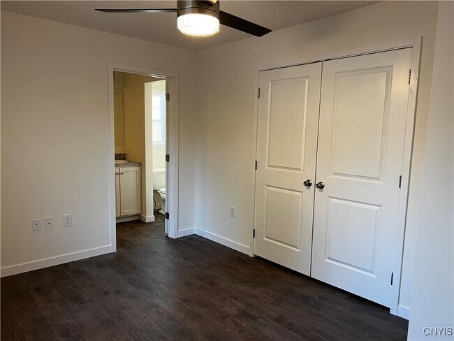 Building Photo - 4191 Jordan Rd