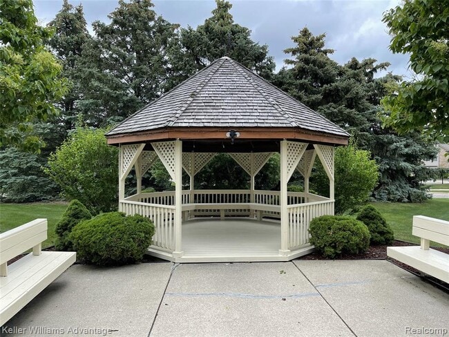 Building Photo - 42595 Lilley Pointe Dr