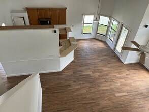 Building Photo - Dr Phillips area 3 bedroom 2.5  Bath Home With Bonus room