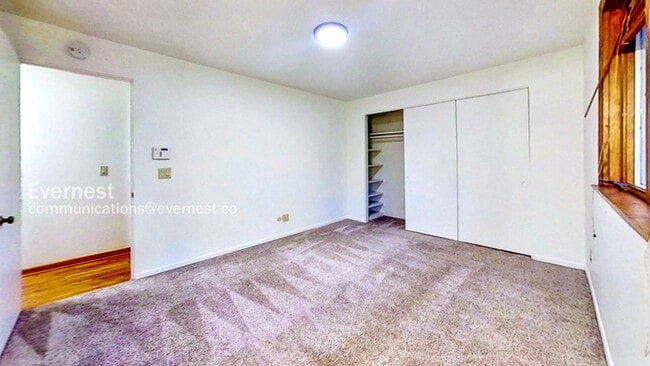 Building Photo - 9039 SE 59th St