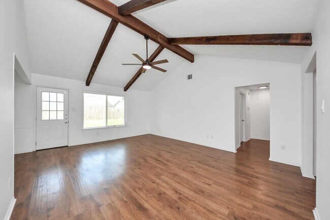 Building Photo - 10327 Sageburrow Dr