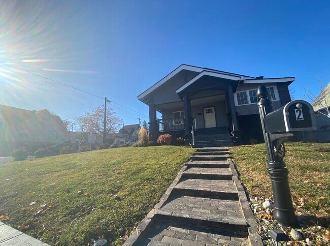 Primary Photo - 2 N Delaware Ave