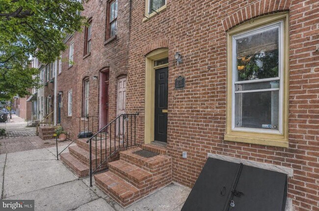 Building Photo - 1518 Aliceanna St