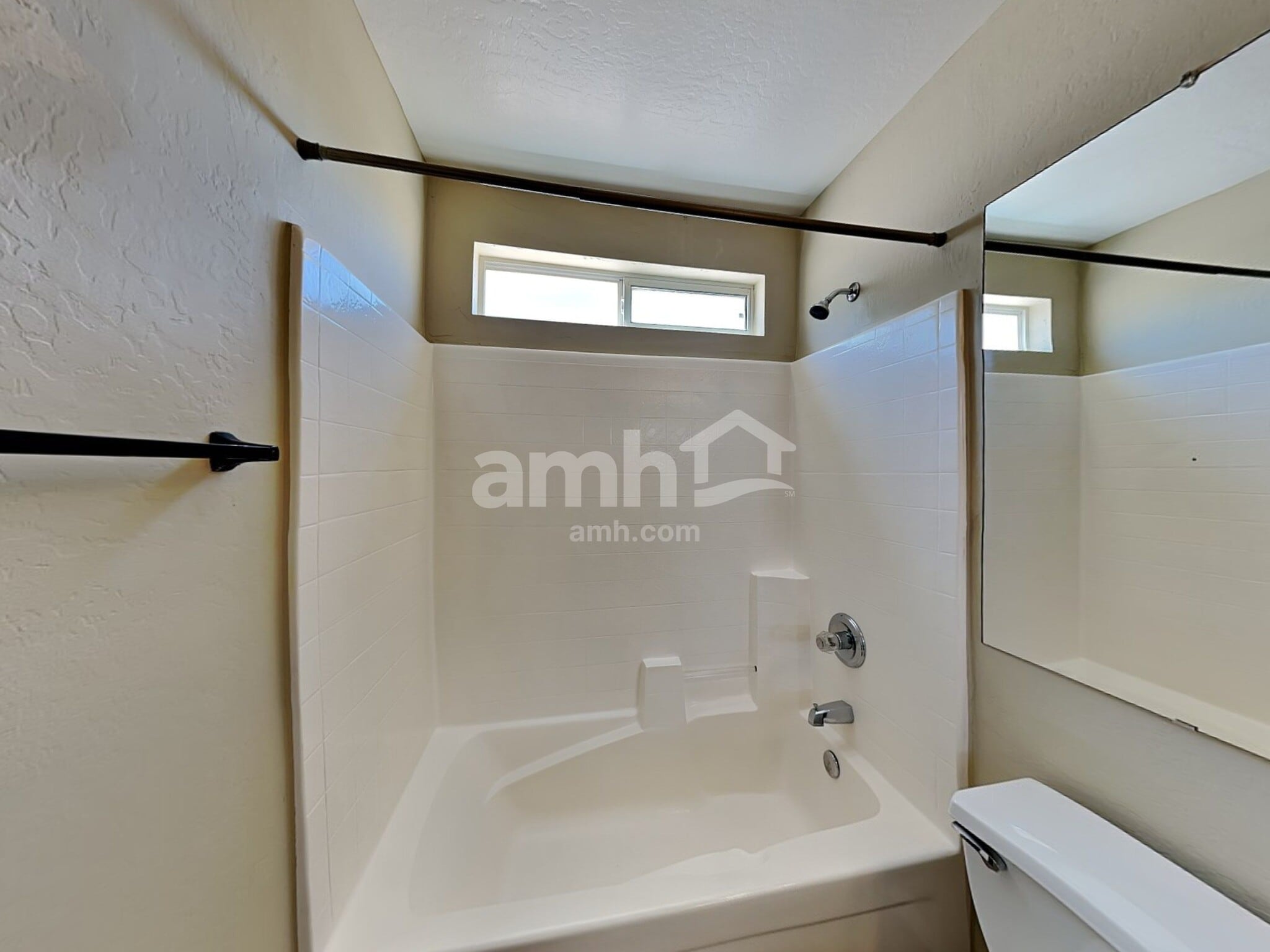 Building Photo - 7463 E Natal Ave