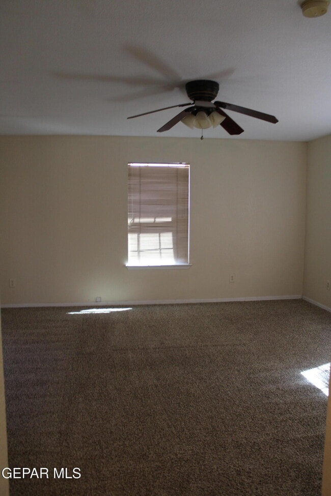 Building Photo - 1528 Sierra De Oro Dr