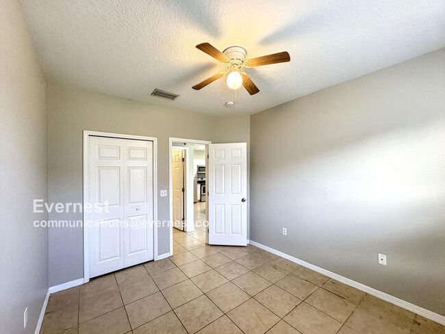 Building Photo - 1564 Deer Tree Ln