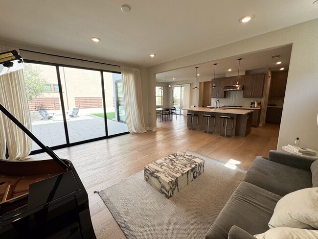 Building Photo - Solterra at Pacific Highlands Exceptional Residence & Schools