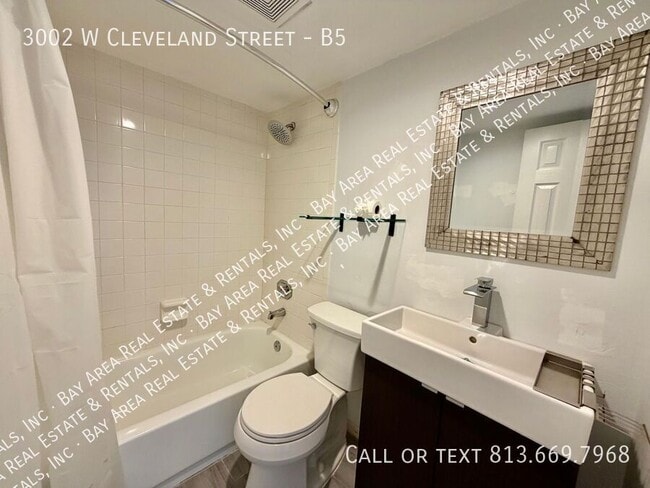 Building Photo - 3002 W Cleveland St