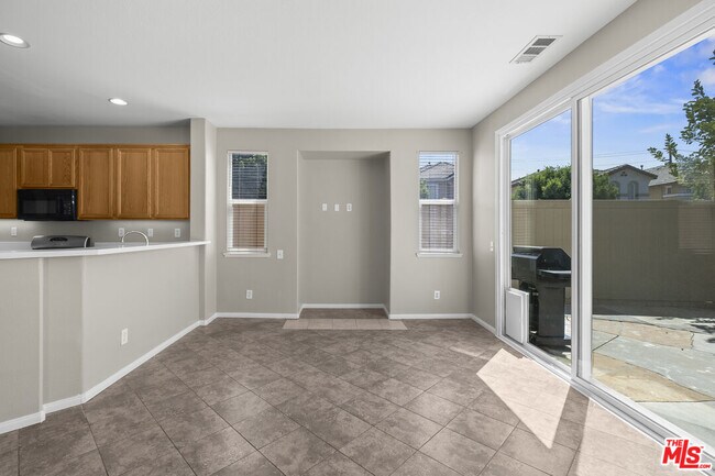 Building Photo - 30319 Cedar Oak Ln