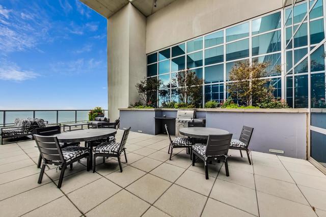 Building Photo - 1629 S Prairie Ave