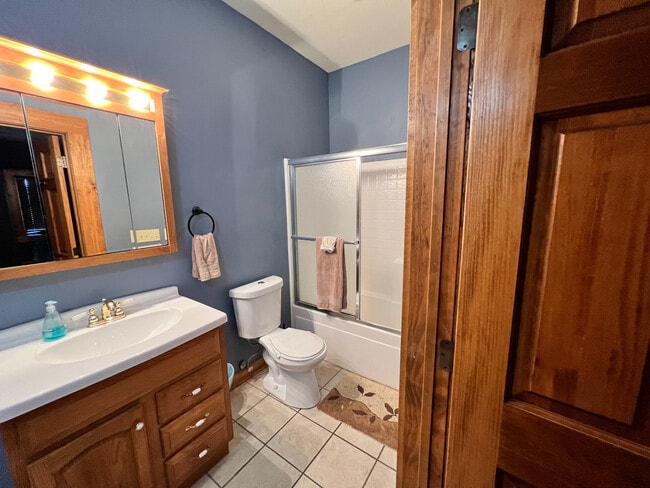 Building Photo - 169 Dream Mountain Rd