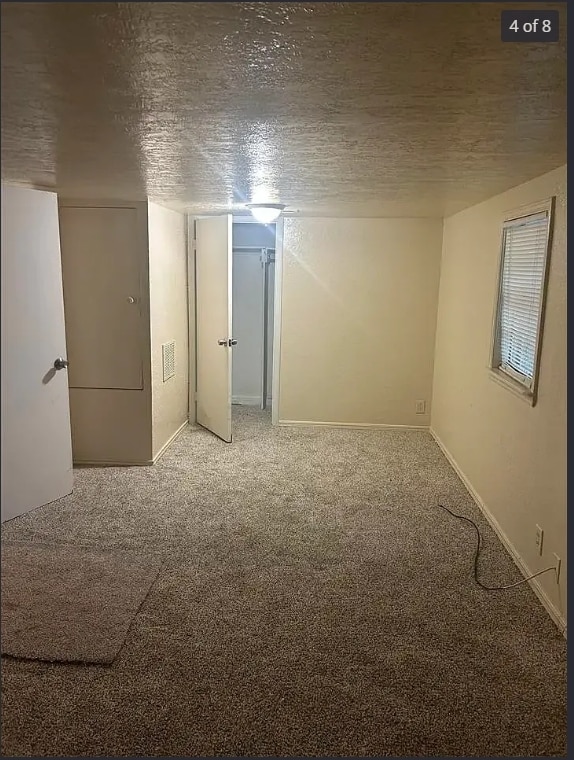 Building Photo - 2320 SW E Ave