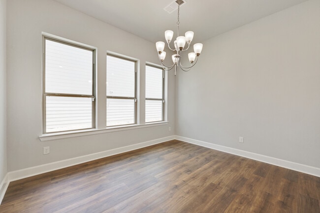 Building Photo - 14421 Walsh Ave