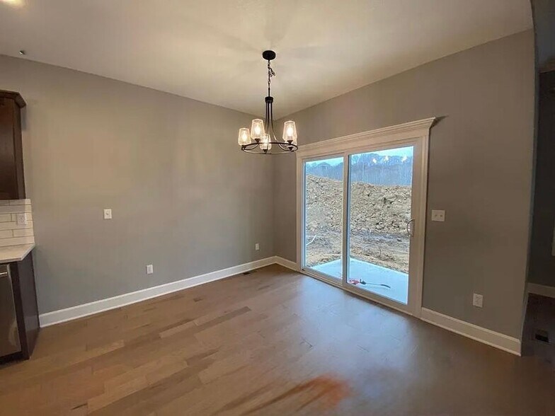 Building Photo - 6713 Prairie Ln