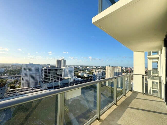 Building Photo - 11 NE 6th St