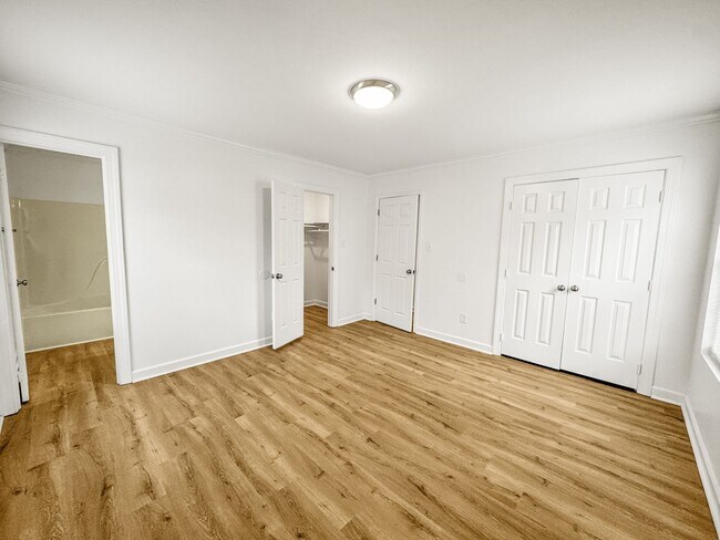 Building Photo - Newly Remodeled 3-BR, 2-Bath Home