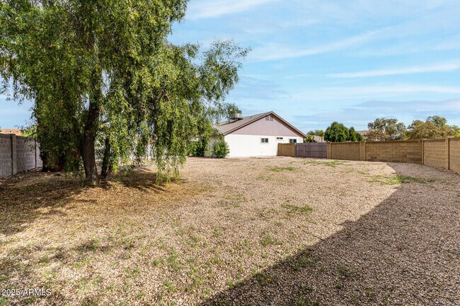 Building Photo - 16216 N 33rd Dr