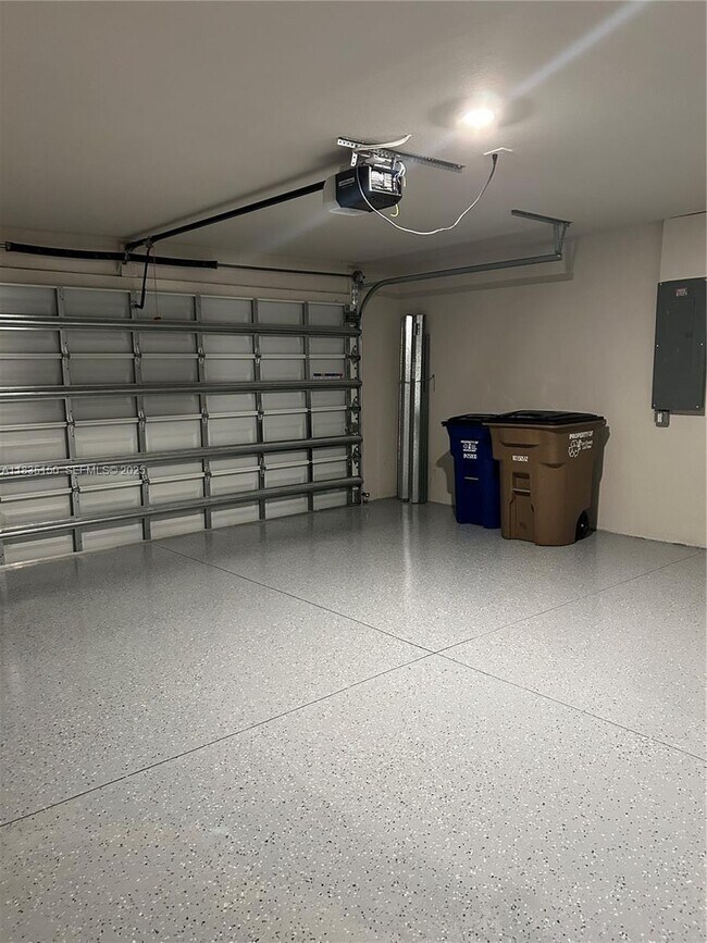 Building Photo - 3415 20th St W