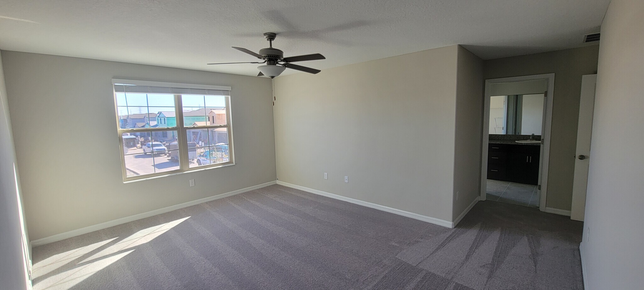 Building Photo - 4213 Romano Busciglio St