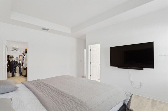 Building Photo - 5732 Skytop Dr