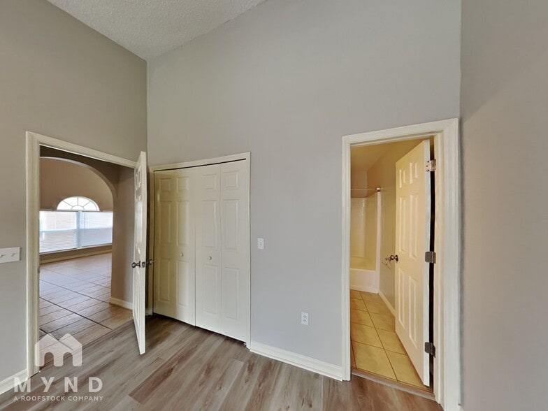 Building Photo - 6218 Calamari Pl