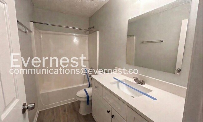 Building Photo - 3711 Sandy Shoals Ln