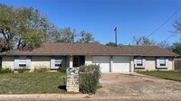 Building Photo - 707 Garden Meadow Dr