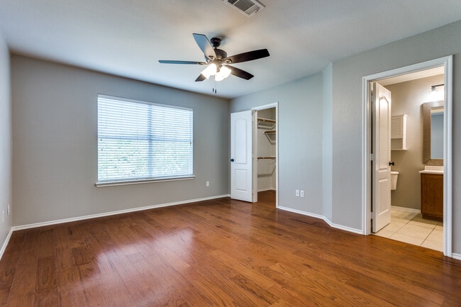 Building Photo - 3127 Lubbock Ave