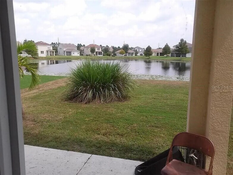 Building Photo - 15117 Searobbin Dr