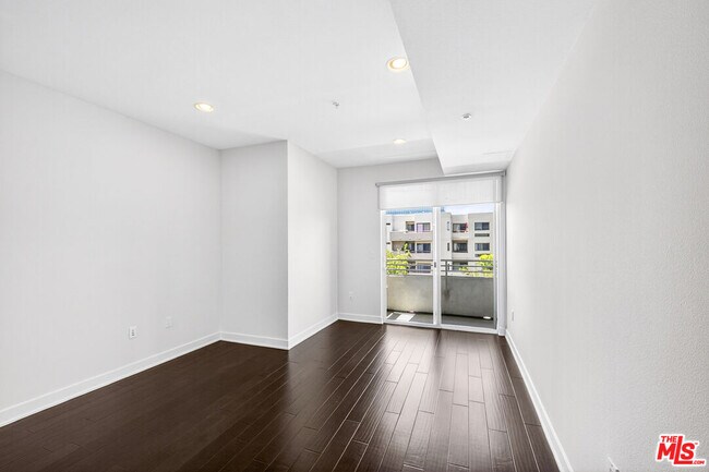 Building Photo - 436 Virgil Ave