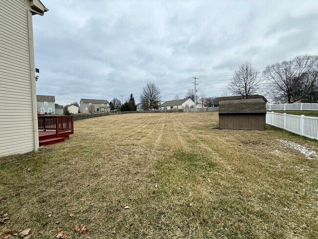 Building Photo - Gorgeous 4 bedroom, 2.5 bath home located in Pickerington Schools