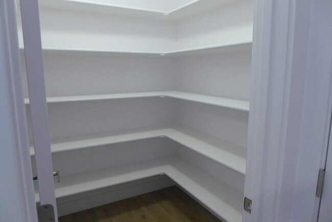 Building Photo - 1779 W Dalmeny Way