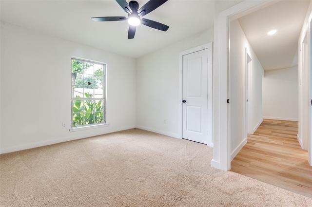 Building Photo - 2014 Laurel Oaks Dr