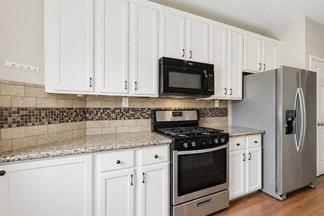 Building Photo - 19011 Polo Meadow Dr
