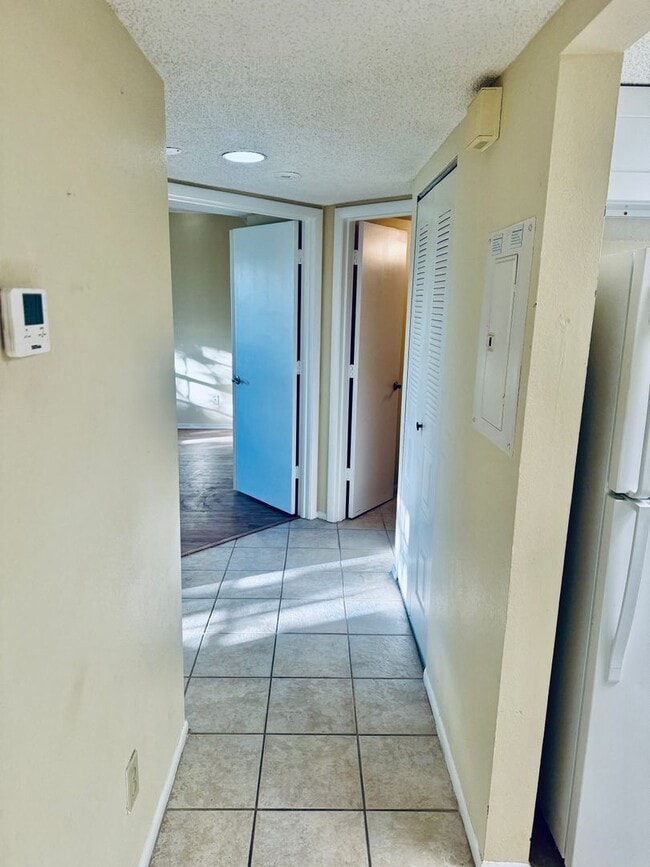 Building Photo - 2BR/2BA CONDO IN PALM BAY