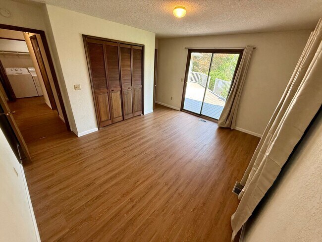 Building Photo - Beautiful Golf Course Home | 2 Bed • 2 Bath • Bonus Room