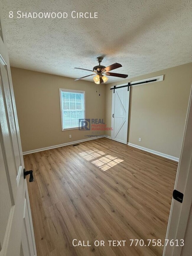 Building Photo - 8 Shadowood Cir SE