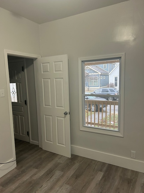 Building Photo - 1130 Greenaway Pl