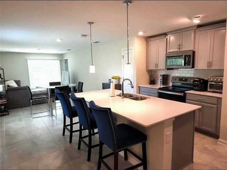 Building Photo - 2881 Black Birch Dr