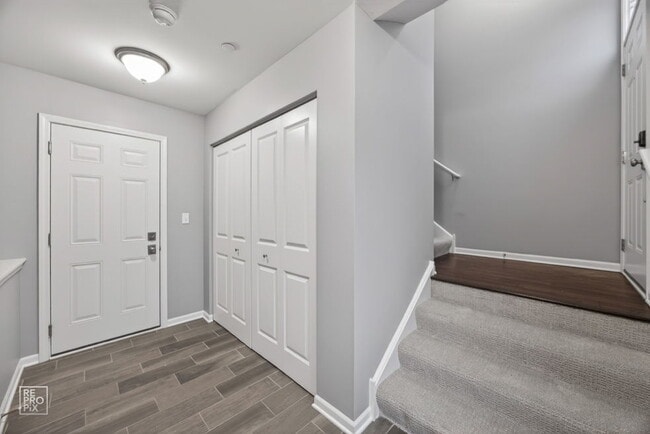 Building Photo - 23 Bethel Ln