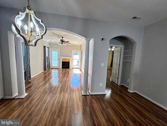 Building Photo - 6504 Feather Edge Court