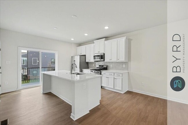 Building Photo - 231 Golden Haze Aly