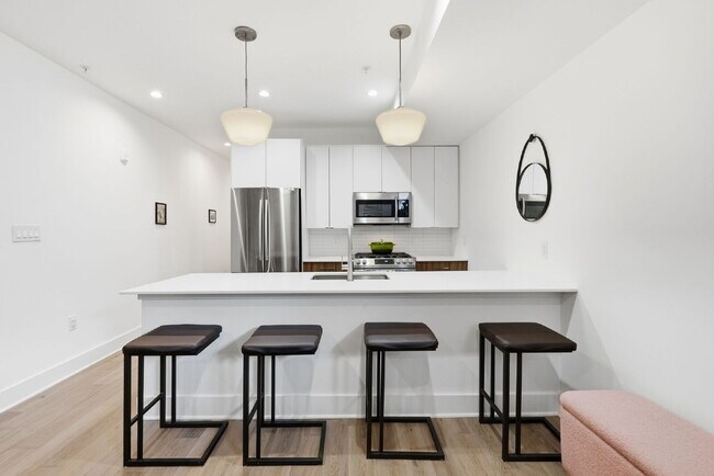 Building Photo - 826 Upshur St NW