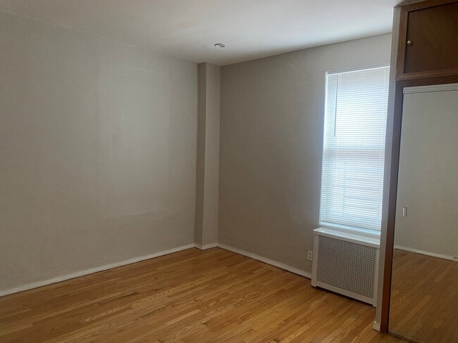 Building Photo - 1459 Arnow Ave