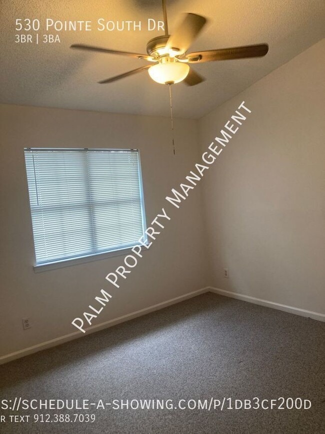 Building Photo - 530 Pointe S Dr