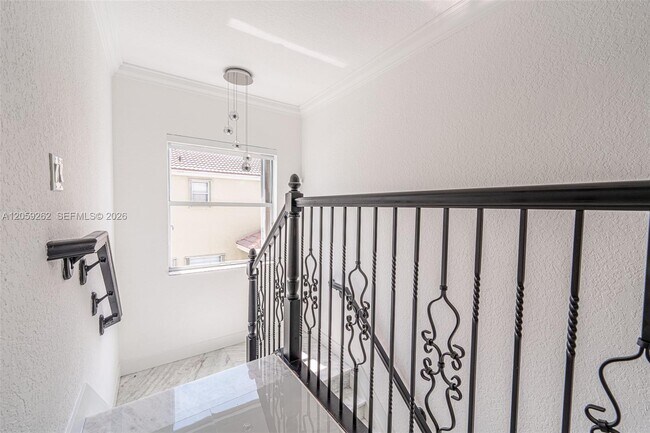 Building Photo - 15699 SW 54th Ct