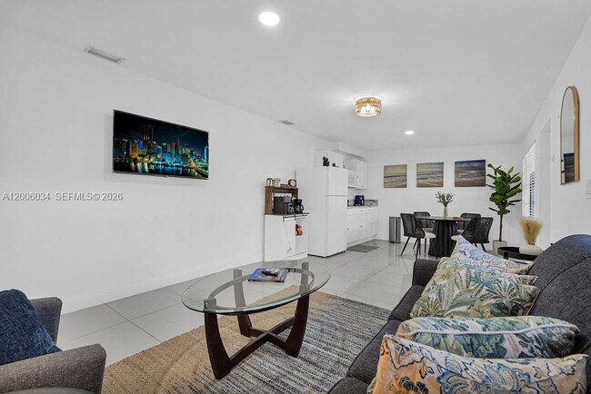 Building Photo - 25420 SW 124th Pl